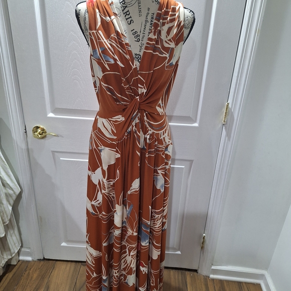 Calvin Klein Dresses & Skirts - Calvin Klein Rust and White Floral Maxi Dress